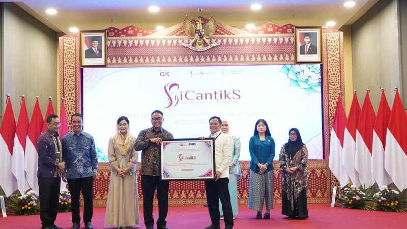 OJK-PNM Perkuat Literasi Keuangan Syariah Lewat SICANTIKS